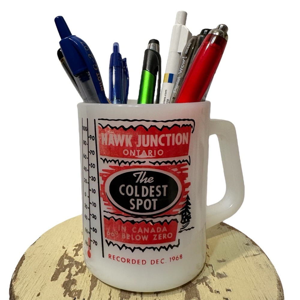Vintage Hawk Junction Pencil Mug